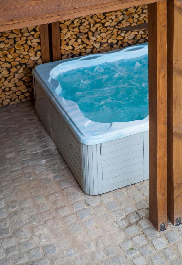 Къщи За Гости Сноуфлейк Snowflake Chalet And Snowflake Lodge Bansko Ngoại thất bức ảnh