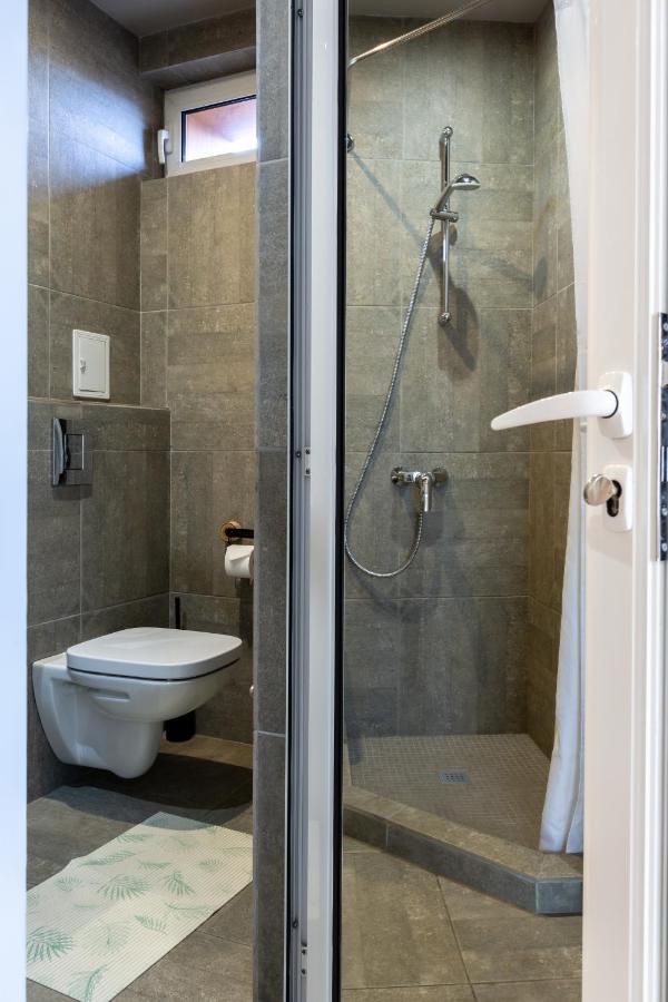 Къщи За Гости Сноуфлейк Snowflake Chalet And Snowflake Lodge Bansko Ngoại thất bức ảnh